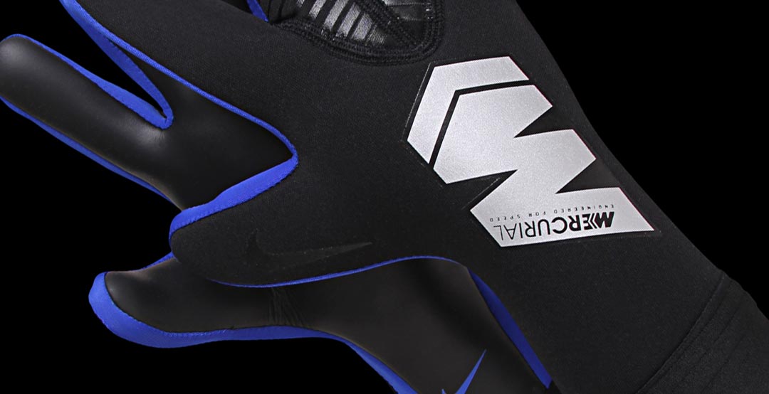 Nike goalkeeper top gloves price